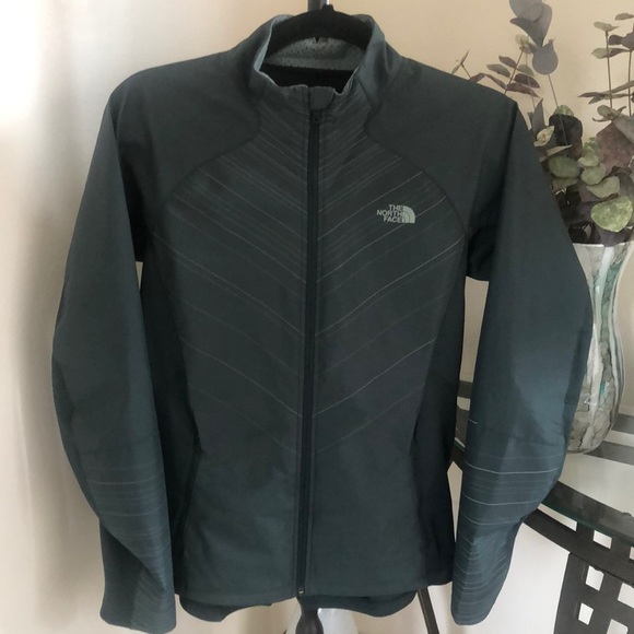 The North Face Jackets & Blazers - NWOT🌲The North Face Flashdry Jacket